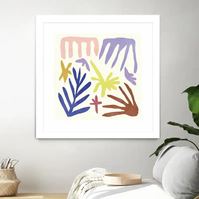 Art mural Coral Construction II encadré avec passe-partout blanc 36x36